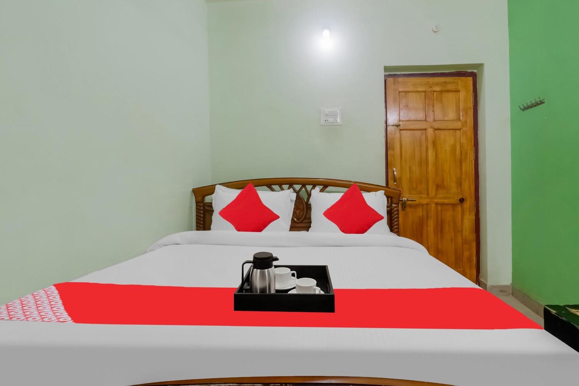 Hotel O Sea Coast Sunny Resort Гунтур Экстерьер фото